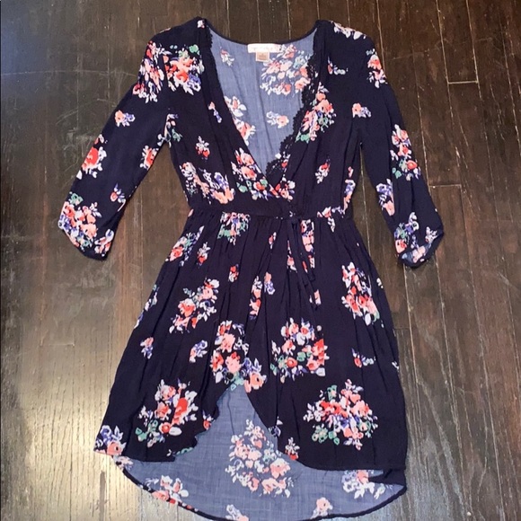 Band of Gypsies Dresses & Skirts - BAND OF GYPSIES Flower dress